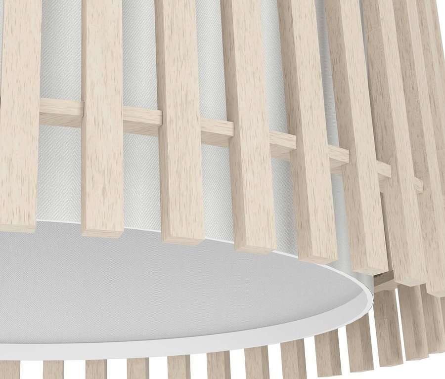 Detail der Eglo Deckenleuchte »Fattoria« mit Holzlamellen und weißem Textilschirm.