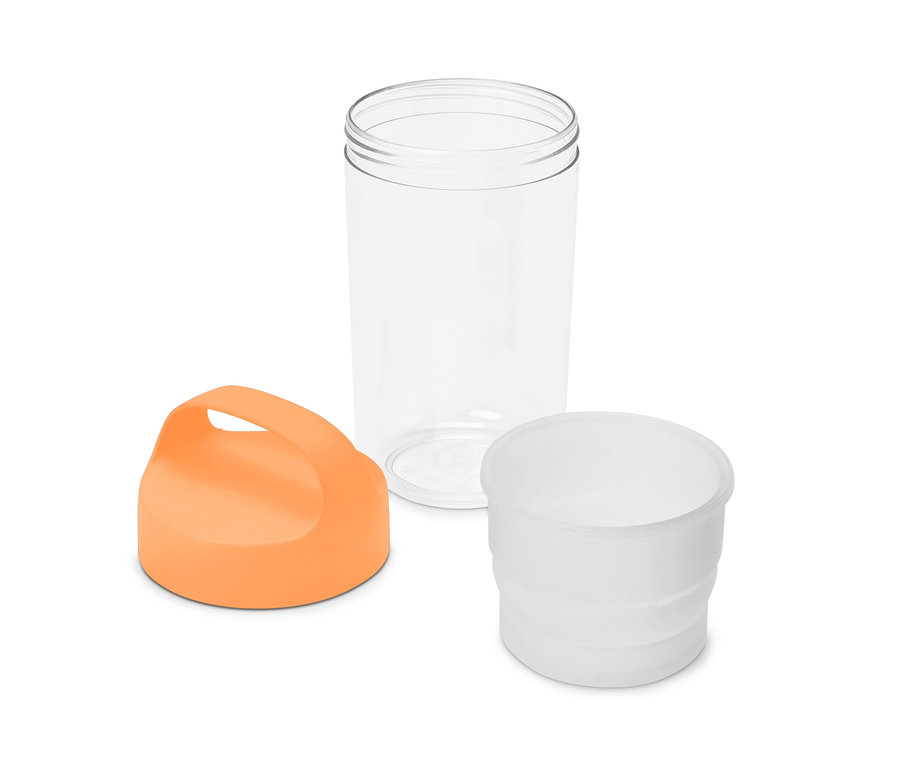 Ein durchsichtiger To-Go-Behälter mit orangefarbenem Henkel und einem weißen Innenbehälter.