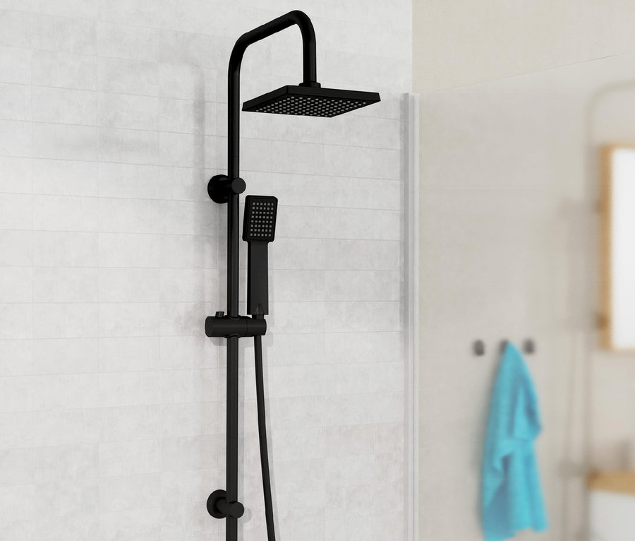 Schwarzes Überkopf-Brauseset »Easy Energy« vor weißem Hintergrund.