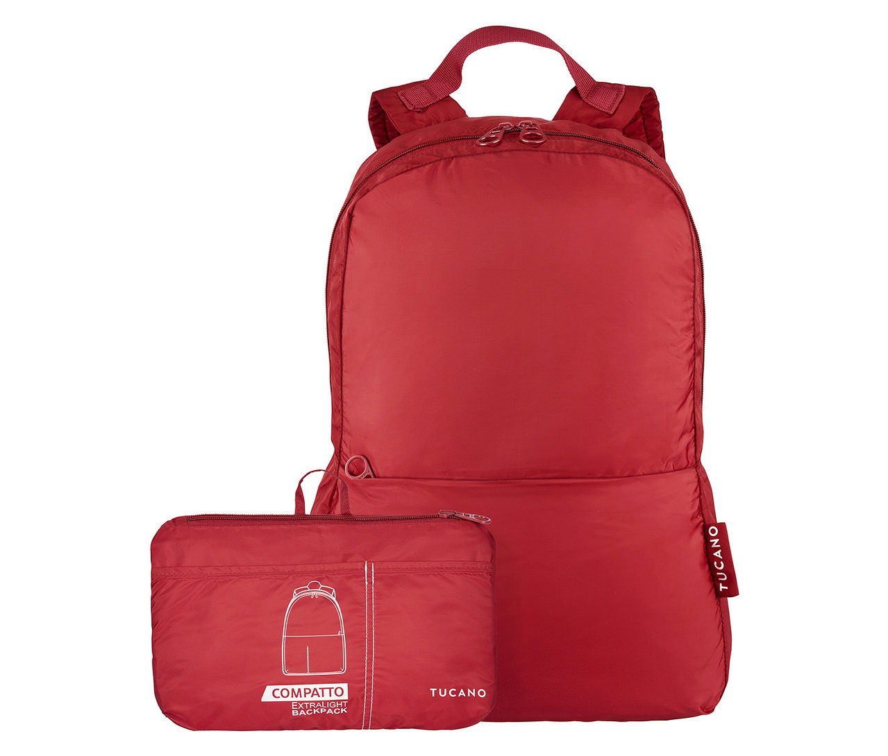 Roter Tucano Rucksack »Compatto Eco« steht neben der dazugehörigen, zusammengefalteten Tasche.