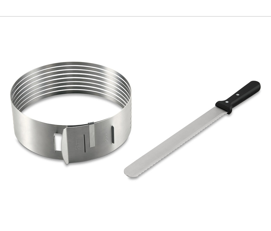 Tortenbodenschneidhilfe mit Konditor- und Glasurmesser.