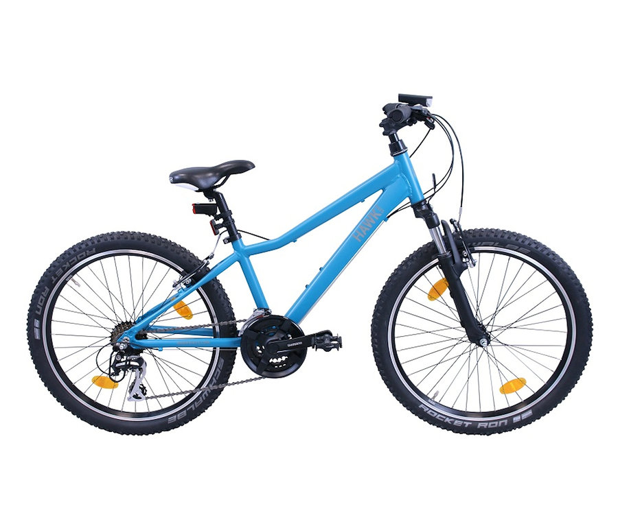 Blaues HAWK-Bikes-Jugend-Mountainbike »Mountain Trail Youth« vor einem weißen Hintergrund.