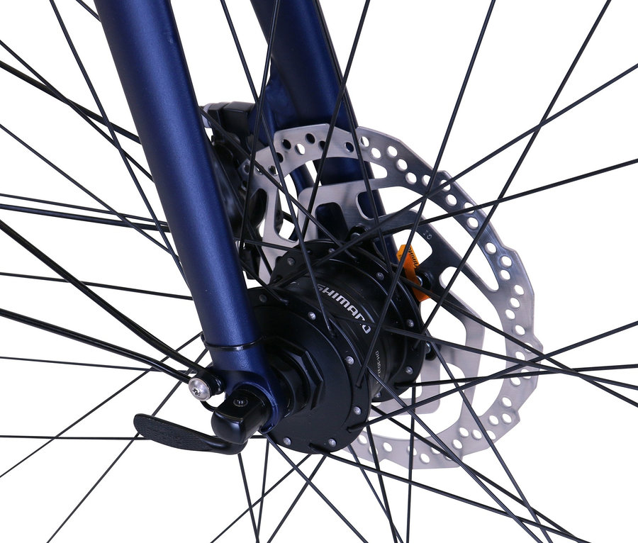 Detailaufnahme vom Vorderrad eines blauen HAWK Bikes Herren »Trekking Gent Super Deluxe Plus« Fahrrads.