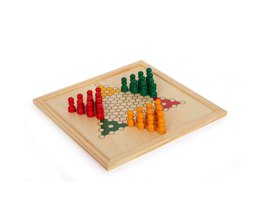 Brettspiel mit roten, grünen und orangen Spielsteinen aus der small foot Spielesammlung, 7 Klassiker.