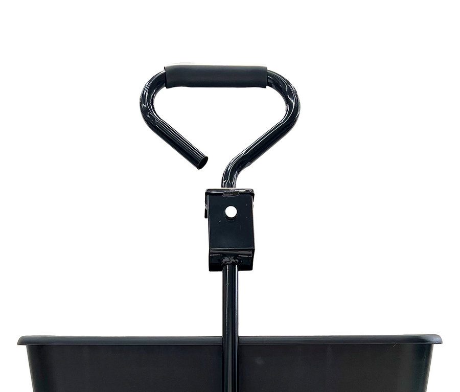 Detailansicht eines Wagens mit schwarzem Griff und Behälter.
