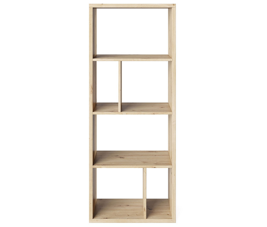 Ein hohes, leeres, hellbraunes Holzregal mit fünf Fächern.