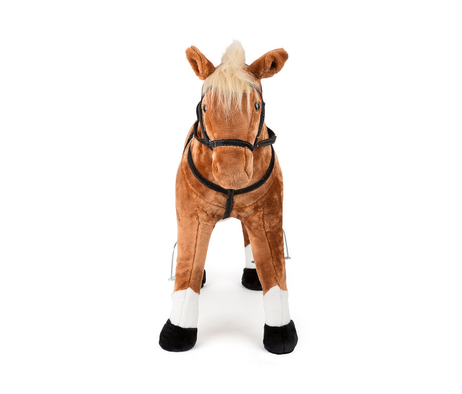 Braunes Plüsch-Stehpferd mit blonder Mähne, schwarzem Zaumzeug und Sattel.