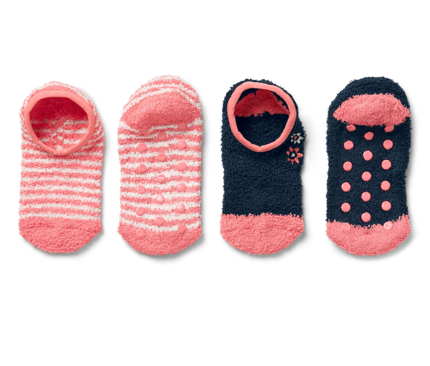 Zwei Paar Hausschuhsocken in verschiedenen Farben und Mustern.