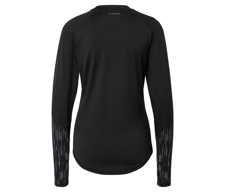 Schwarzes Langarmshirt mit Dry Active Plus Schriftzug auf dem Rücken.