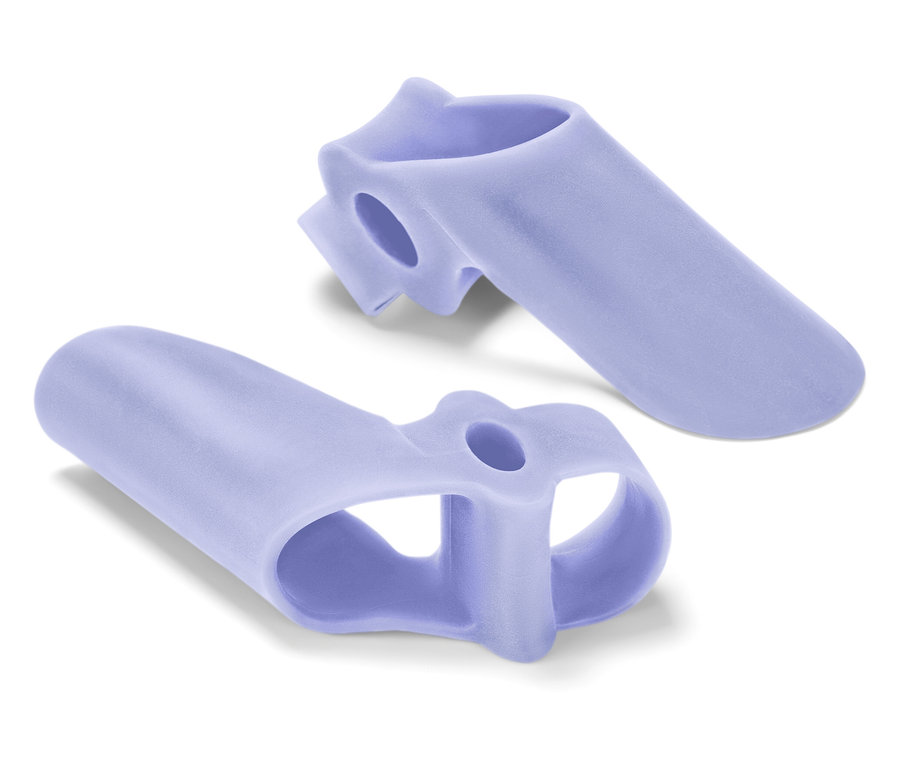 Zwei lila Zehenschützer auf weißem Hintergrund.