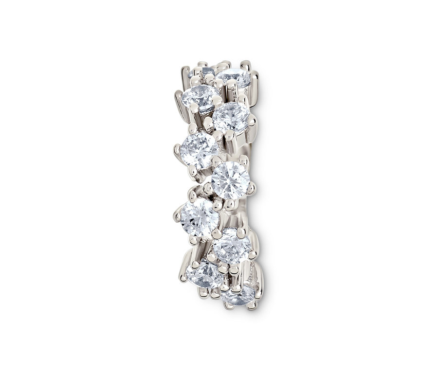 Silberner Ring mit weißen Zirkonia.