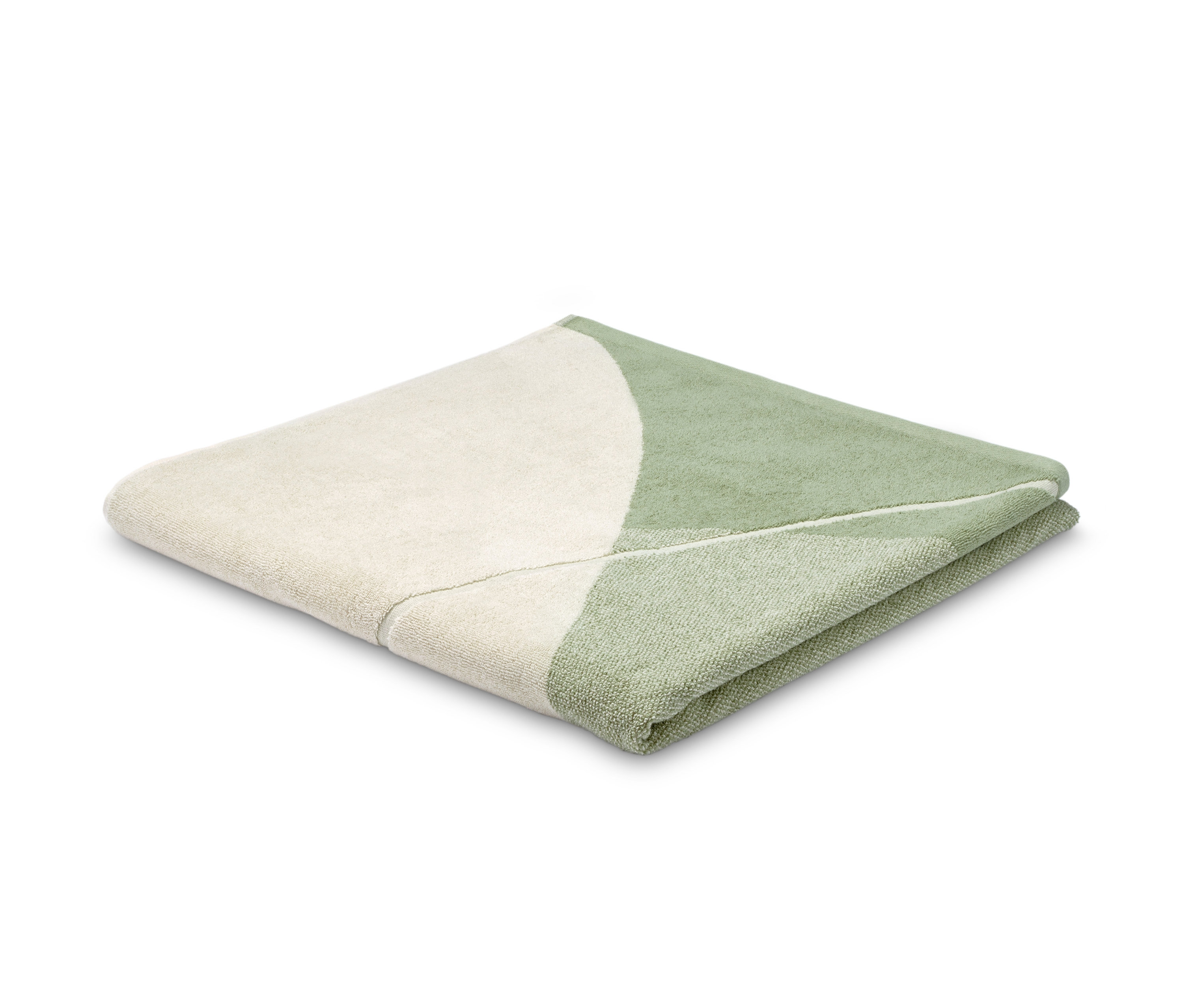 Gefaltetes XL-Badetuch mit organischen Formen in Creme und Grün.