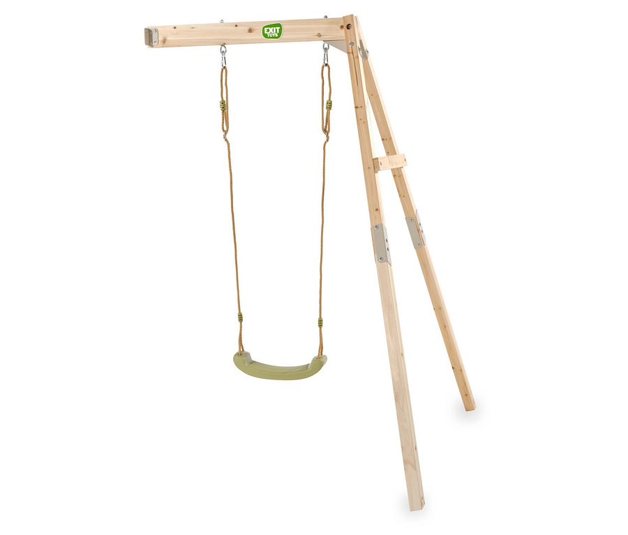 Holzschaukel mit einem grünen Sitz hängt an Seilen von einem Holzrahmen.