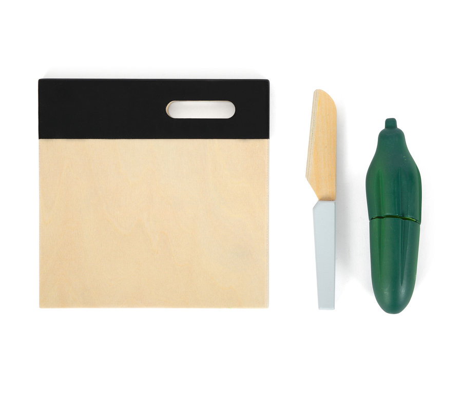 Holzbrett, Messer und Gurke aus dem Spielzeug-Set small foot Gemüse- und Nudel-Set »fresh«.