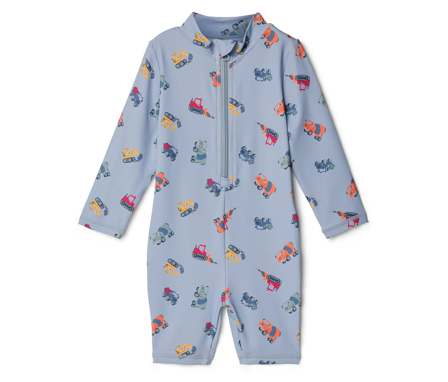 Hellblauer Badeanzug mit durchgehendem Reißverschluss und bunten Baufahrzeugmotiven.