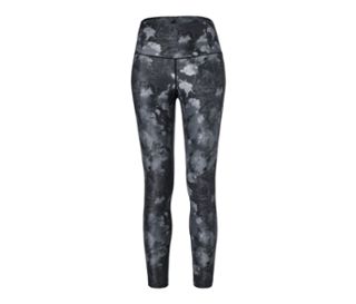Schwarz mit Batikprint