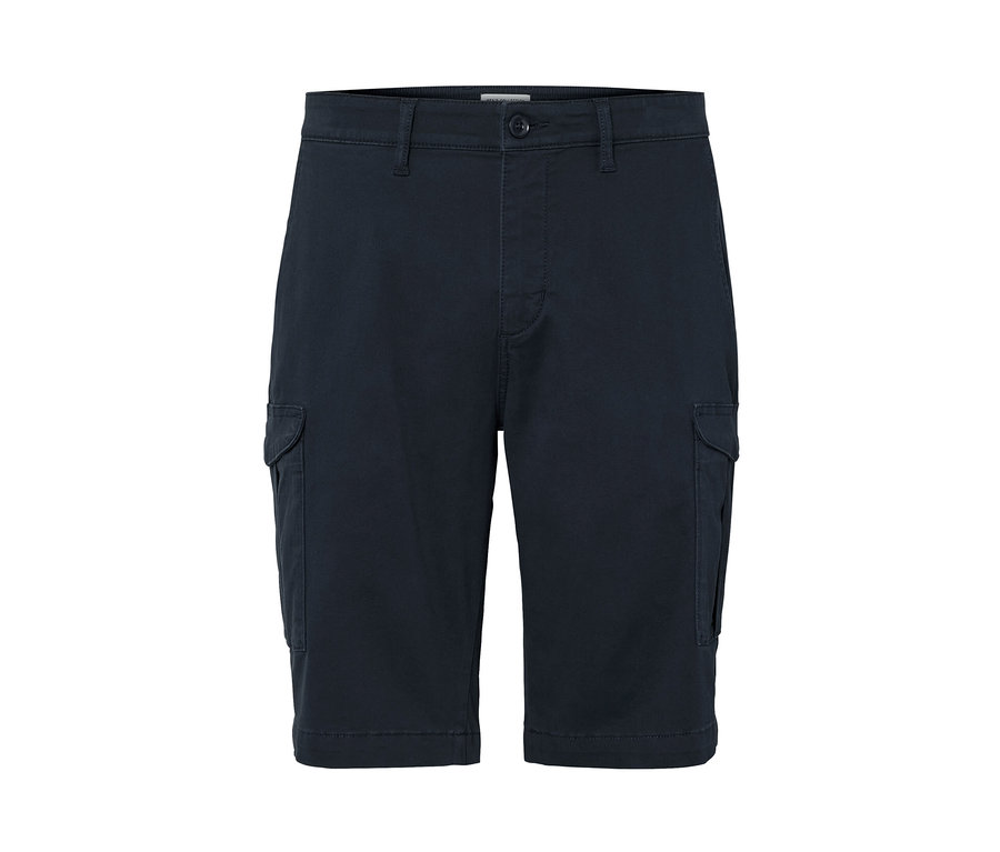 Dunkelblaue Cargo-Shorts.
