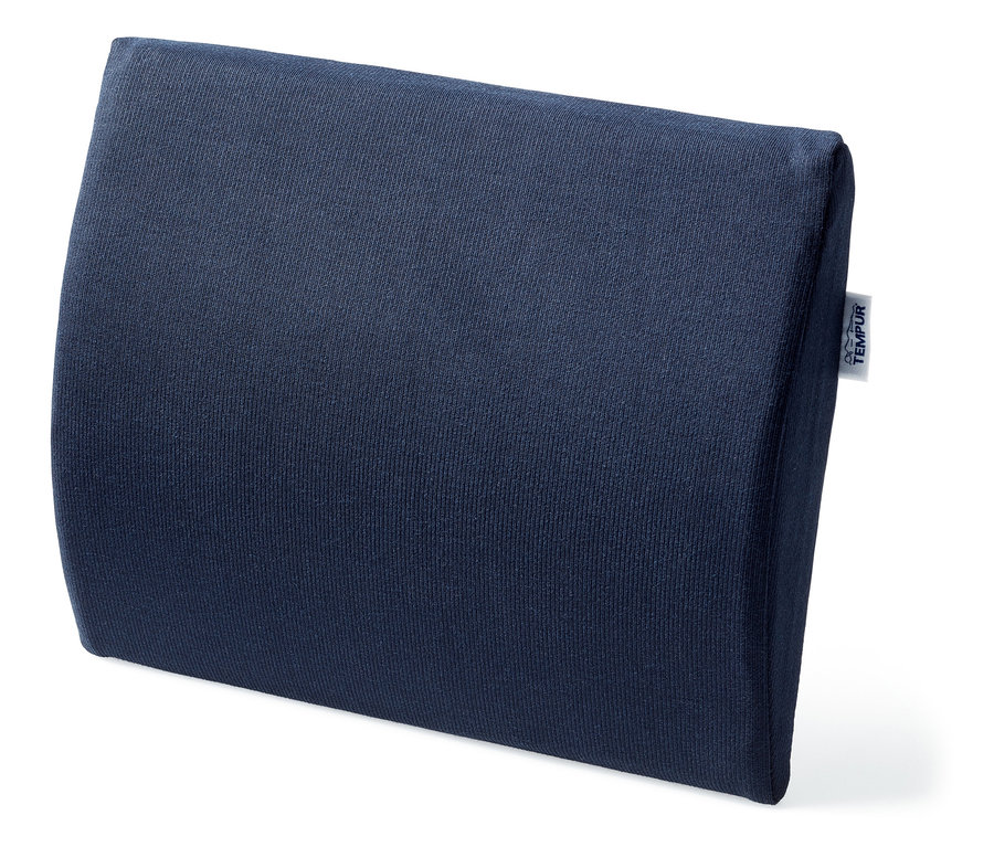 Das blaue TEMPUR® Transit Lordosekissen steht auf einer weißen Oberfläche.
