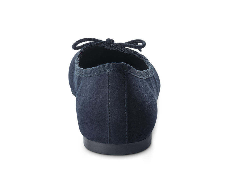 Detailaufnahme einer Ballerina.