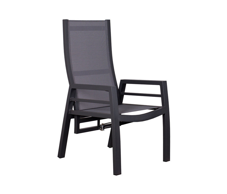 Ein einzelner deVries Montana Alu-Dining-Sessel.