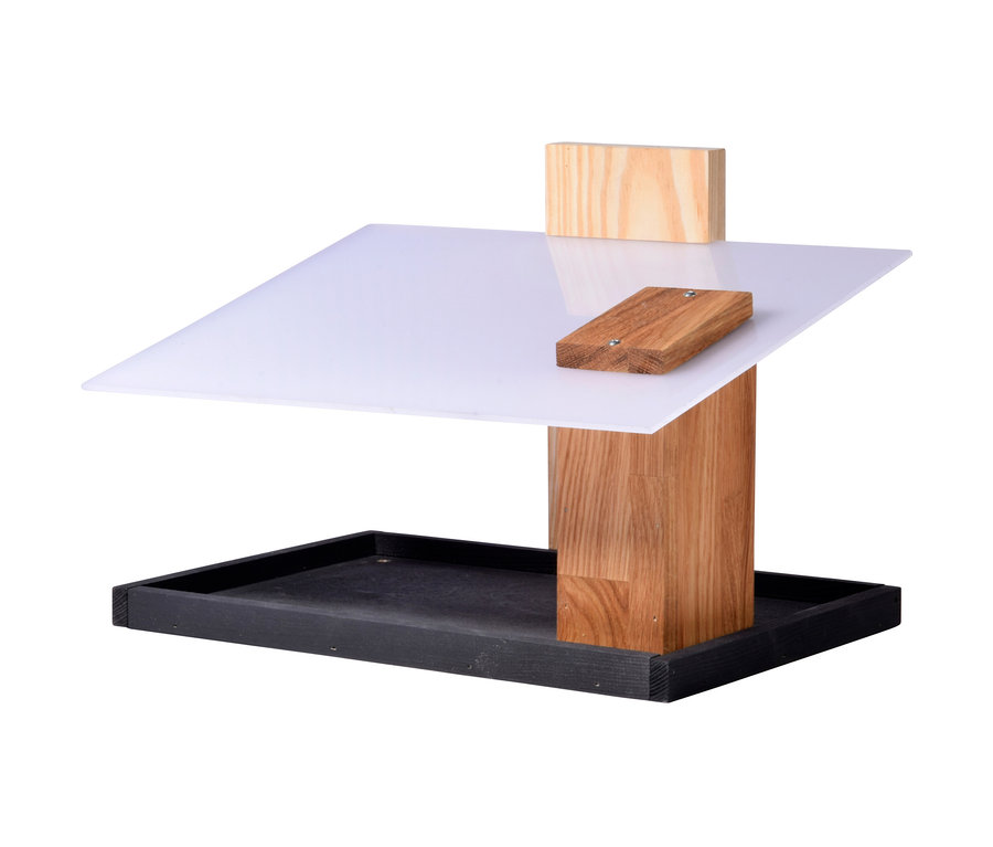 Detailaufnahme des Design-Vogelhauses »Futura I«.