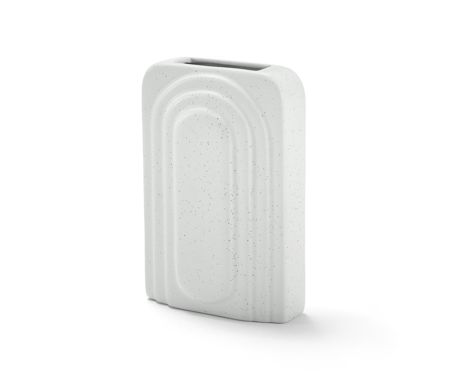 Eine kleine Vase aus Keramik in Weiß mit abgerundeten Ecken.