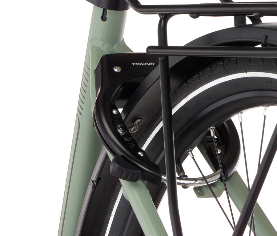 Nahaufnahme vom Hinterrad eines Fischer CITA 2403 CB Fahrrads mit 50 cm und 43 cm Rahmen.