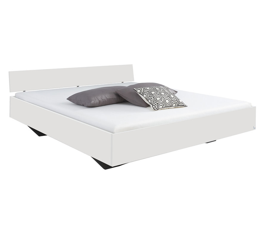 Weißes Bett mit grauem und gemustertem Kissen. Rauch Bett »Phoenix«, ca. 180 x 200 cm, alpinweiß