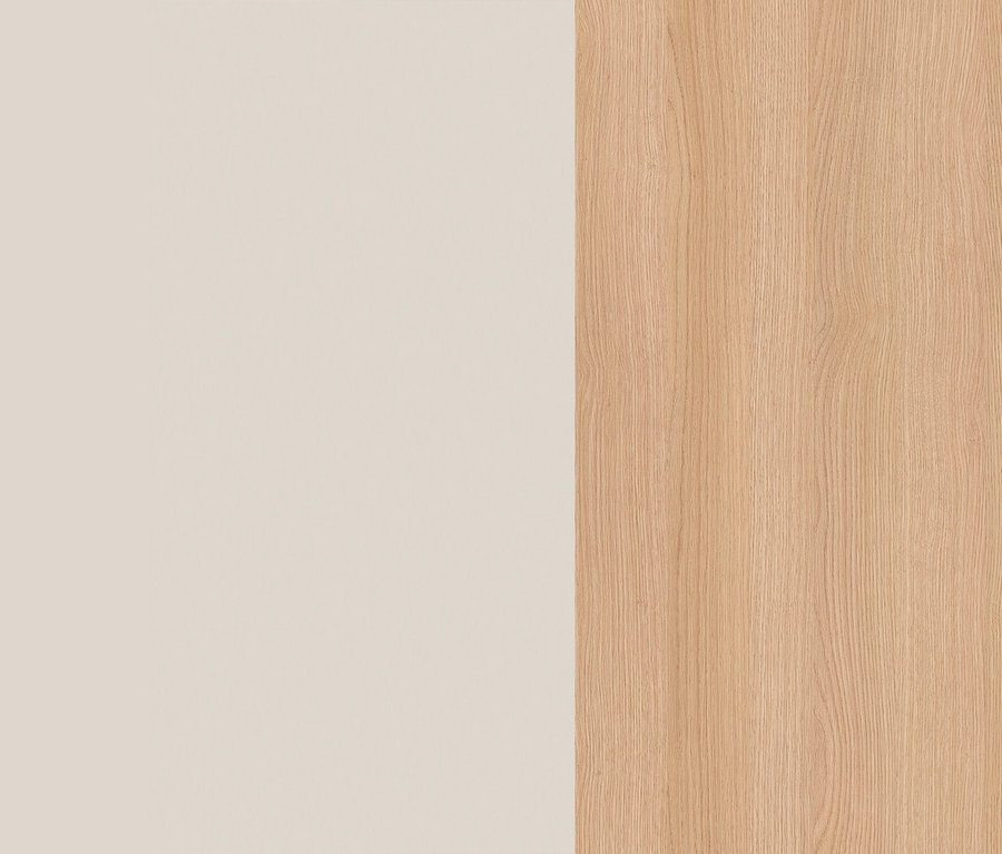 Nahaufnahme des Sideboards »Cormano» mit einer hellen, glatten Oberfläche links und einer Holzoberfläche rechts.