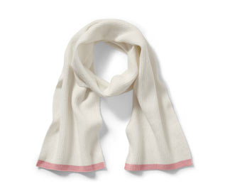 Strickschal mit Wolle