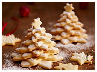 Ein Weihnachtsbaum aus Keksen