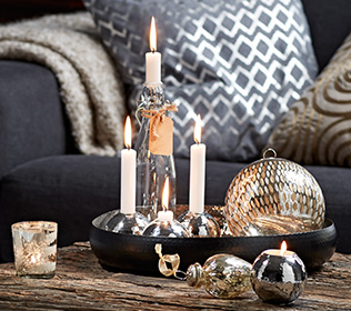 Weihnachtsbaumschmuck als Tischdeko