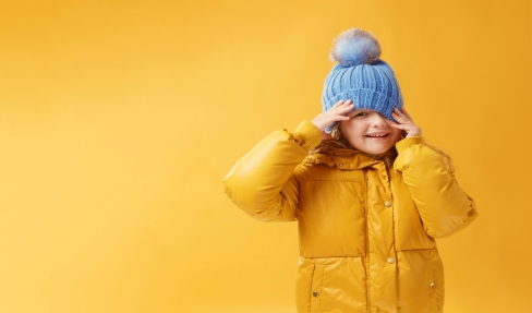 Kinder Sportbekleidung für den Herbst und Winter.