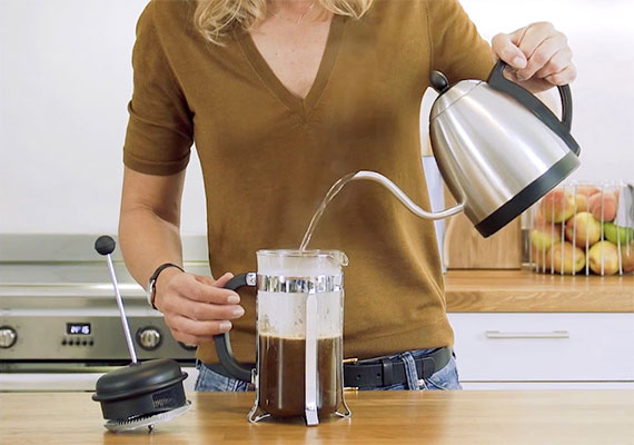 Kaffee aufgießen