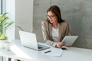 Mit unseren Tipps finden Sie den idealen Damen-Blazer in der für Sie richtigen Größe.