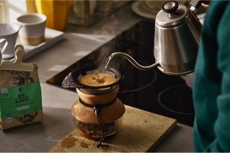 Ein Handaufguss mit einem Pour Over.
