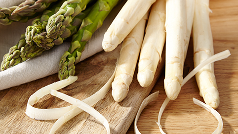 Spargel richtig schälen