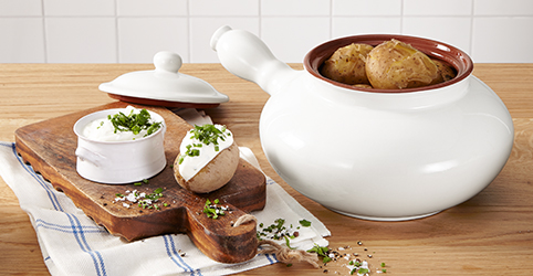 Ofenkartoffeln im Tontopf