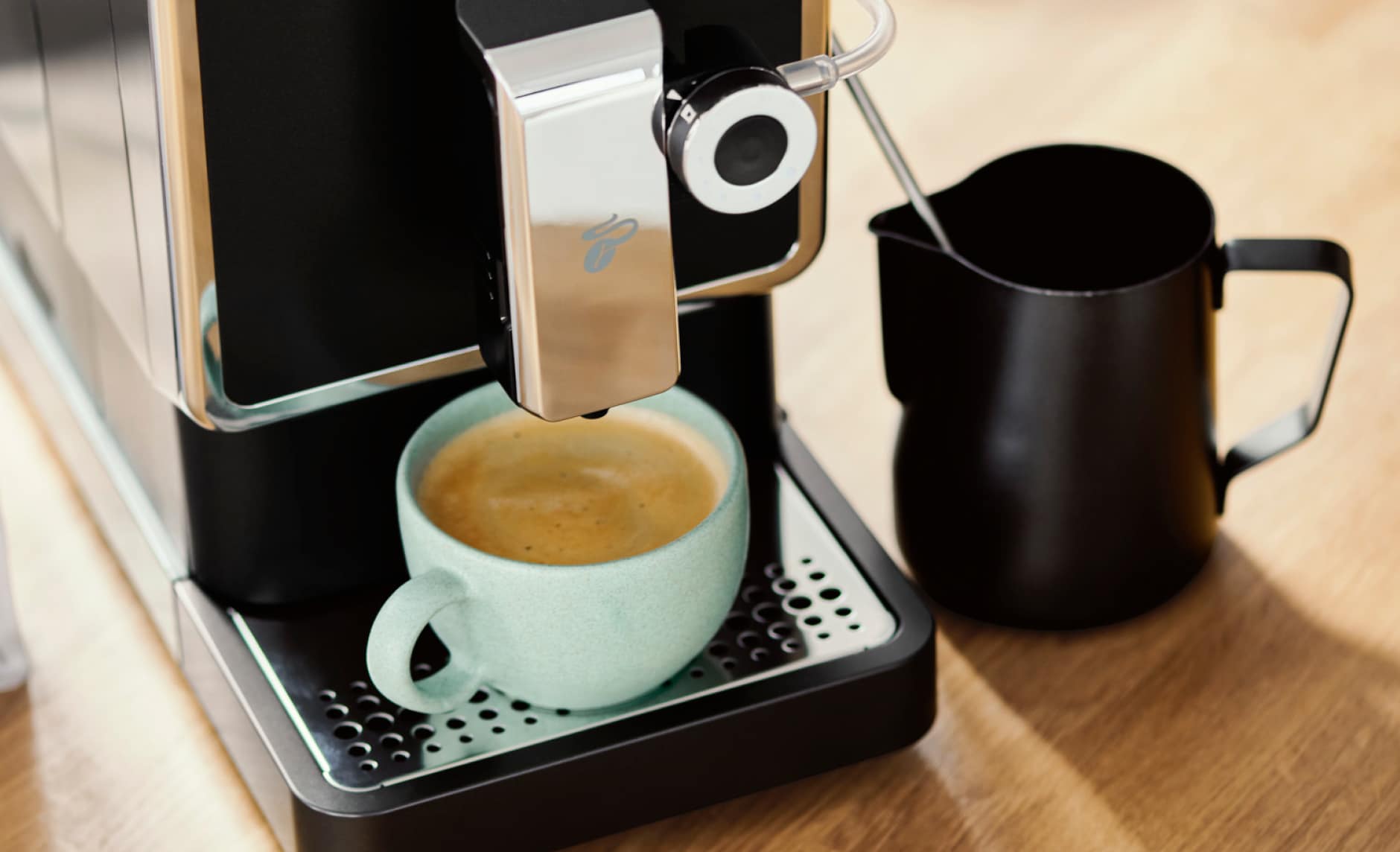 Kaffee wird im Vollautomaten gekocht