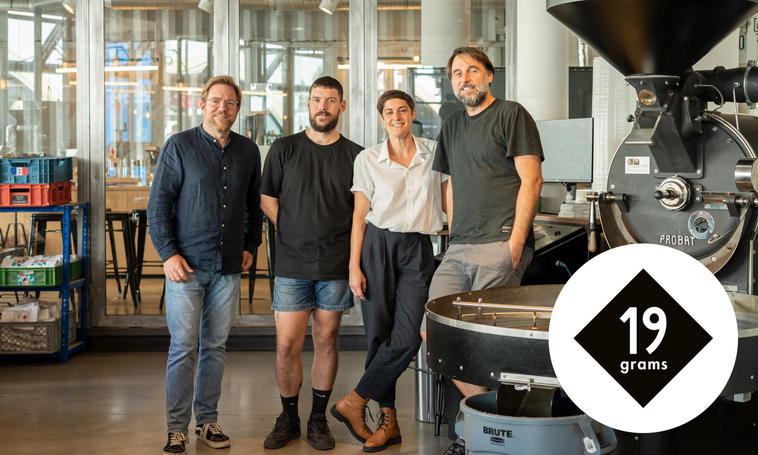 Das Team und Logo der Rösterei 19grams