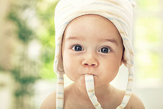 Lustige Kindermützen mit Tierohren sind bei Jungen und Mädchen gleichermaßen beliebt.