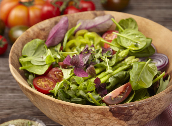 Perfektes Dressing für einen Tomatensalat