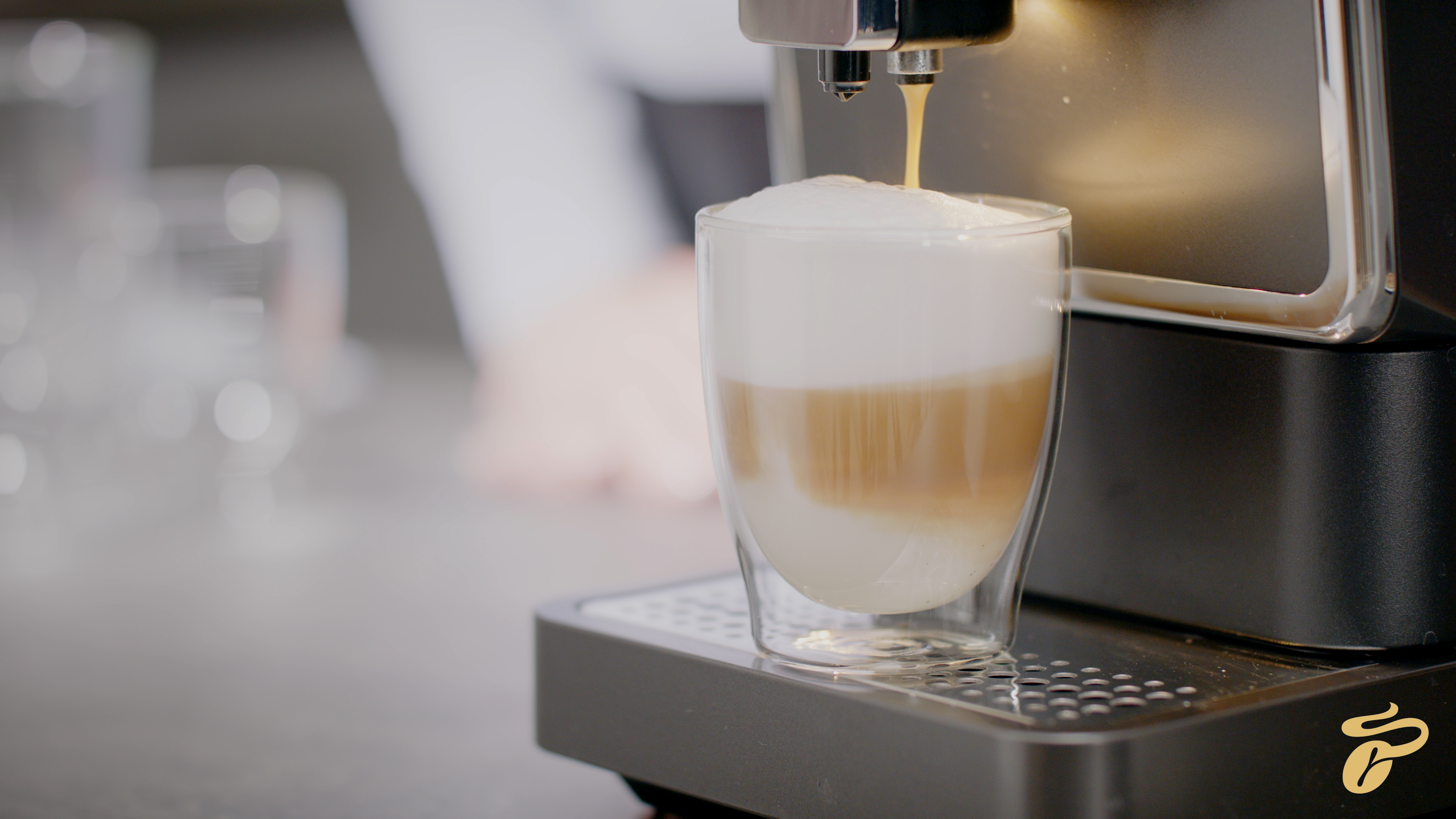 Videoanleitung zur Zubereitung von Milchspezialitäten