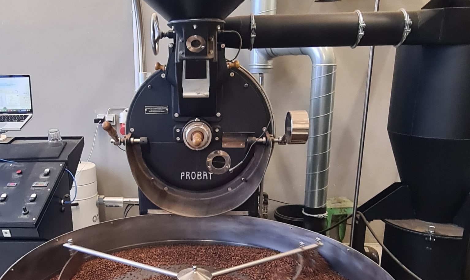 Kaffee auf dem Weg zur Röstung